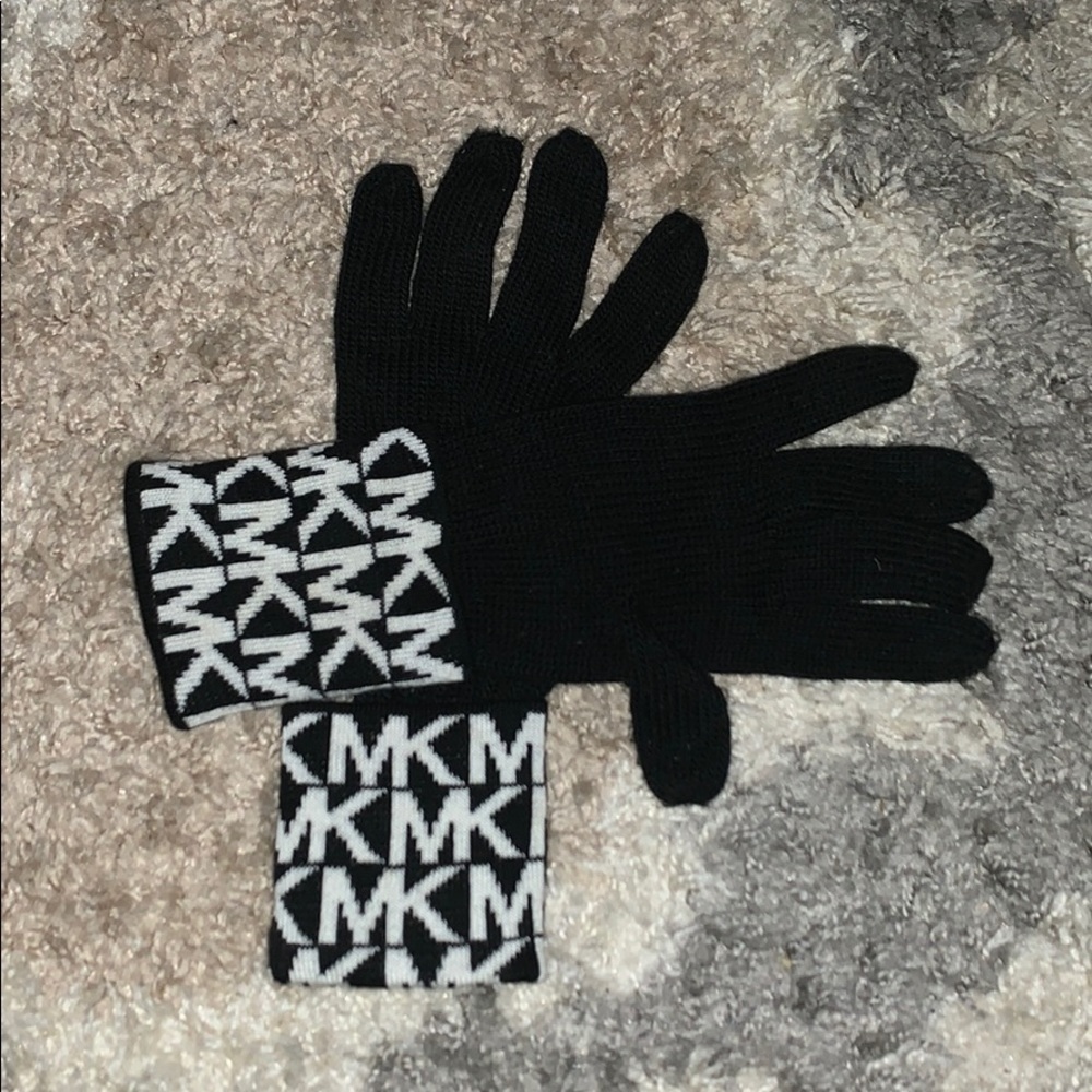 NWOT Michael Kors gloves